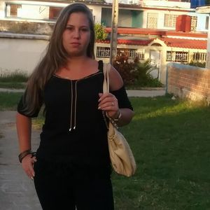 Meet your Posher, Rosa amelia